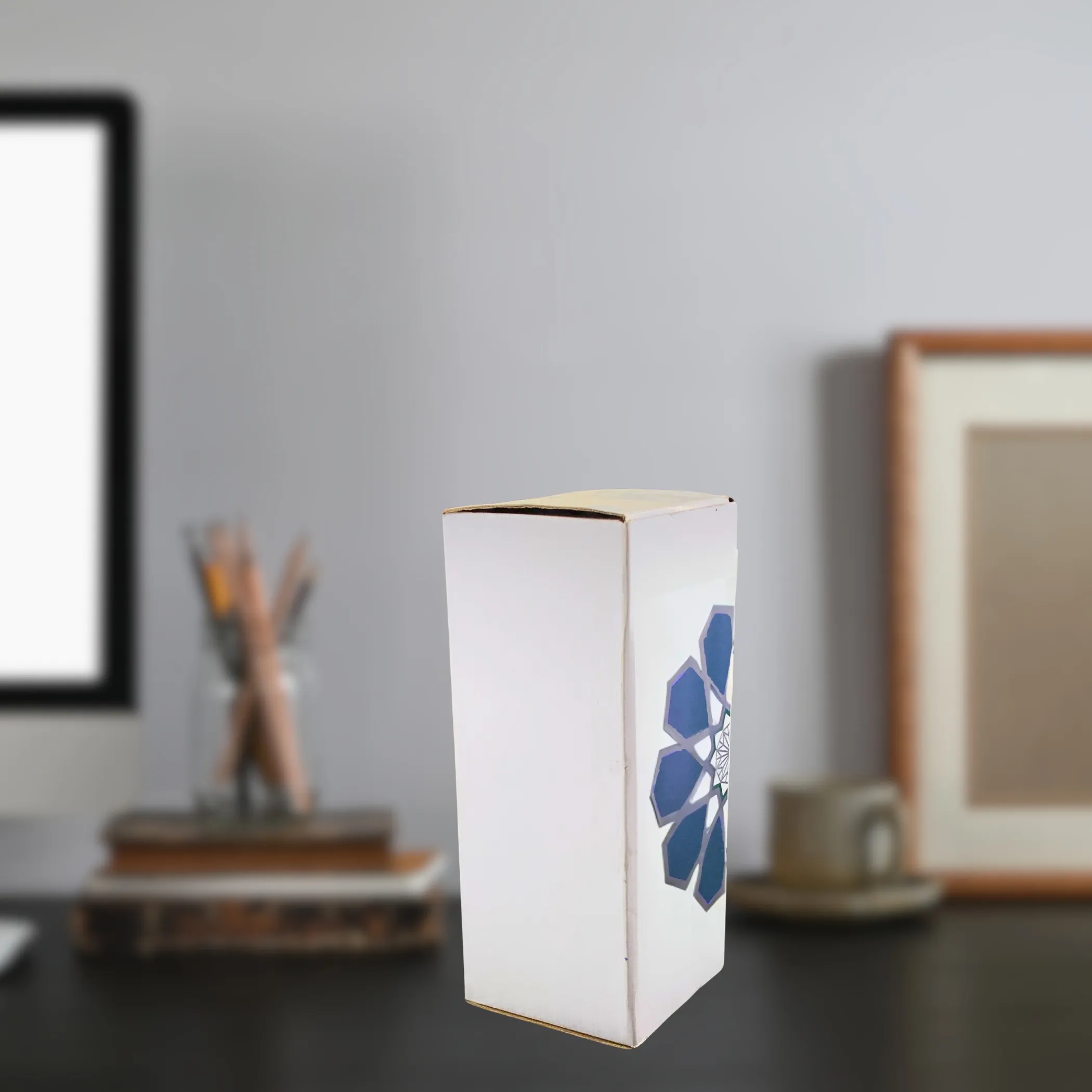 Protect your clay water bottle with this durable 3-ply corrugated cardboard box designed to provide safe storage and shipping.
