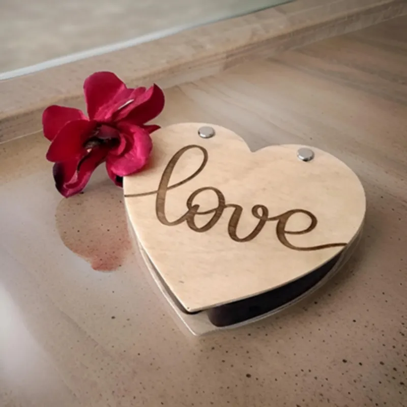 Laser Burned “Love” Design on Wooden Box (Applicable to Wood)