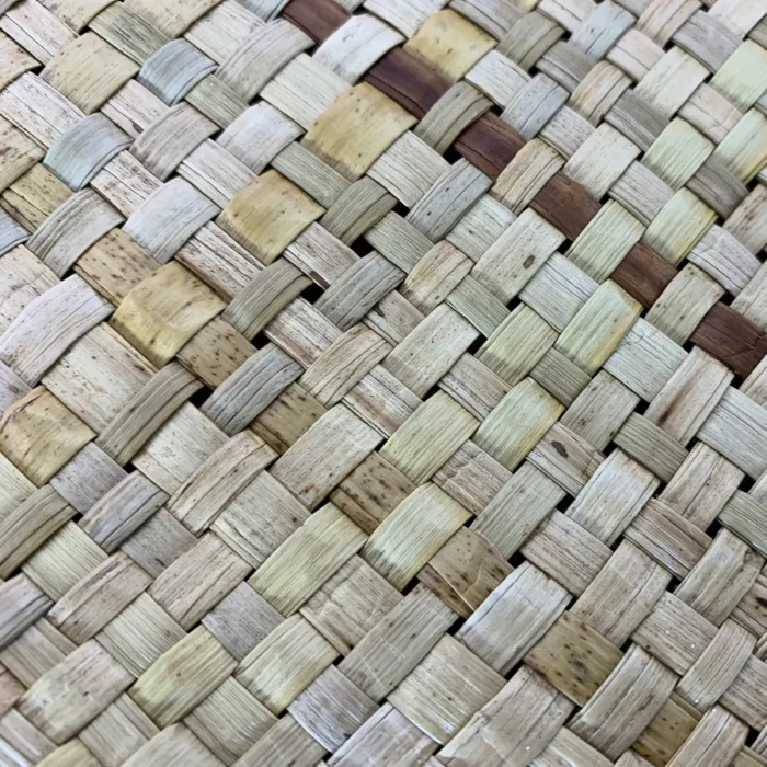 Checkered Natural Rush And Reed Market Bag - "Pan Malla" - Image 2