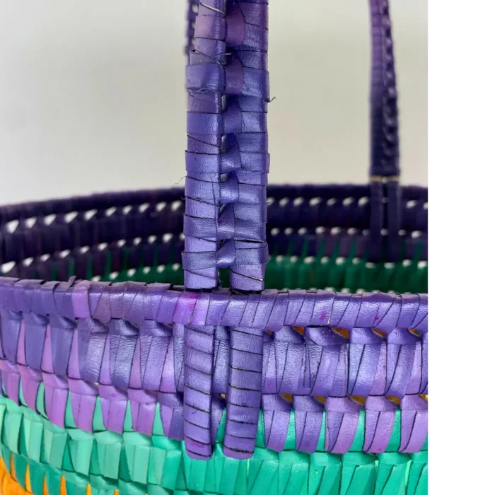 Exquisite Woven Market Bag – Vibrant Palmyra Leaf Design - Image 4