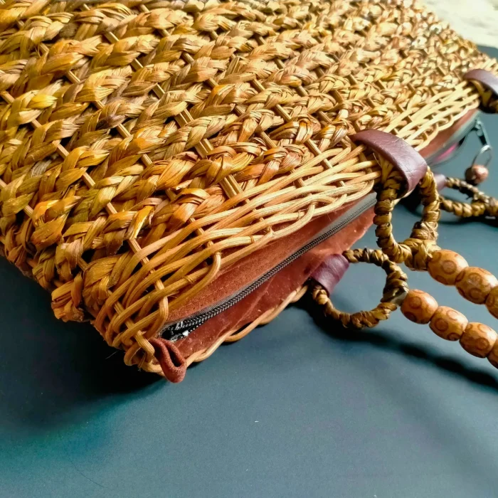 Exquisite Rush and Reed Hand Bag with Rich Beads Handles - Image 3