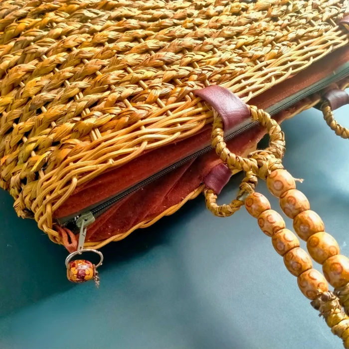 Exquisite Rush and Reed Hand Bag with Rich Beads Handles - Image 4