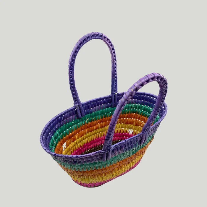 Exquisite Woven Market Bag – Vibrant Palmyra Leaf Design - Image 3