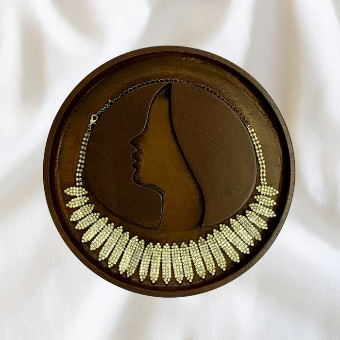 Elegant Mahogany Necklace Tray with Walnut Finish - Image 1