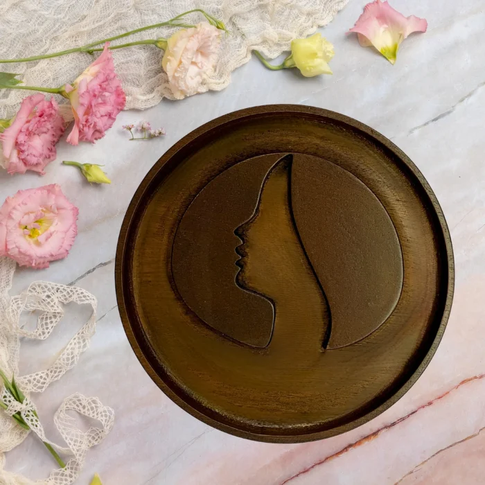 Elegant Mahogany Necklace Tray with Walnut Finish - Image 2