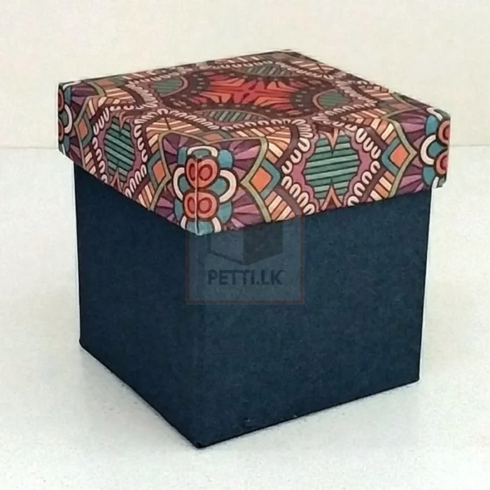 Decorative gift box with colorful lid design