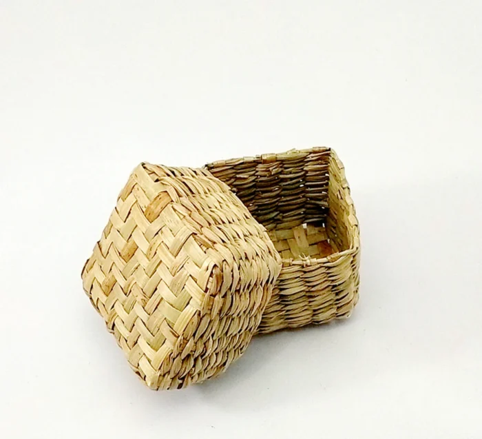 Rush and Reed Wedding Cake Box - Image 1