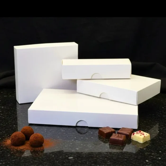 White Chocolate Box - 8 pieces - Image 5